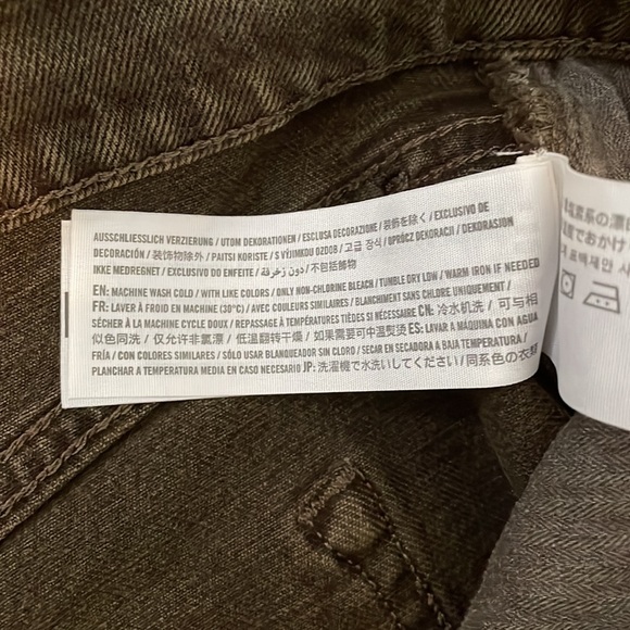 Abercrombie Women's Dark Brown High Rise 90s Relaxed Jean 33 - Picture 9 of 10